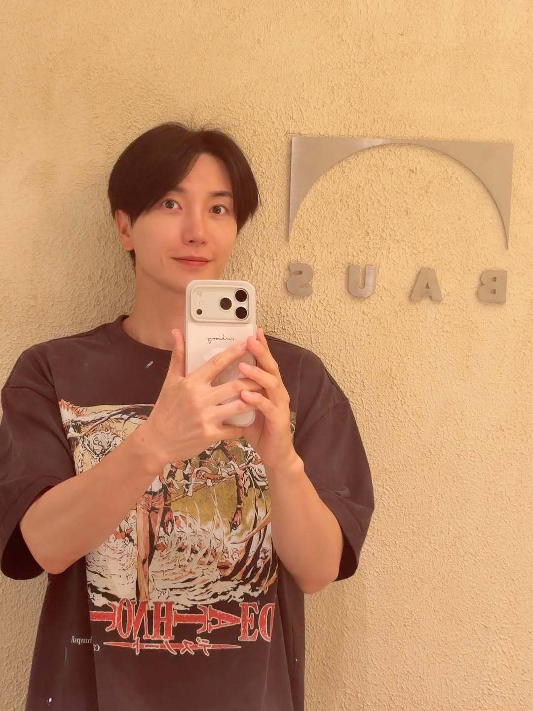“CB百蓝_。260704利特 IG更新：HBD💕❤️💙❤️💕💙 