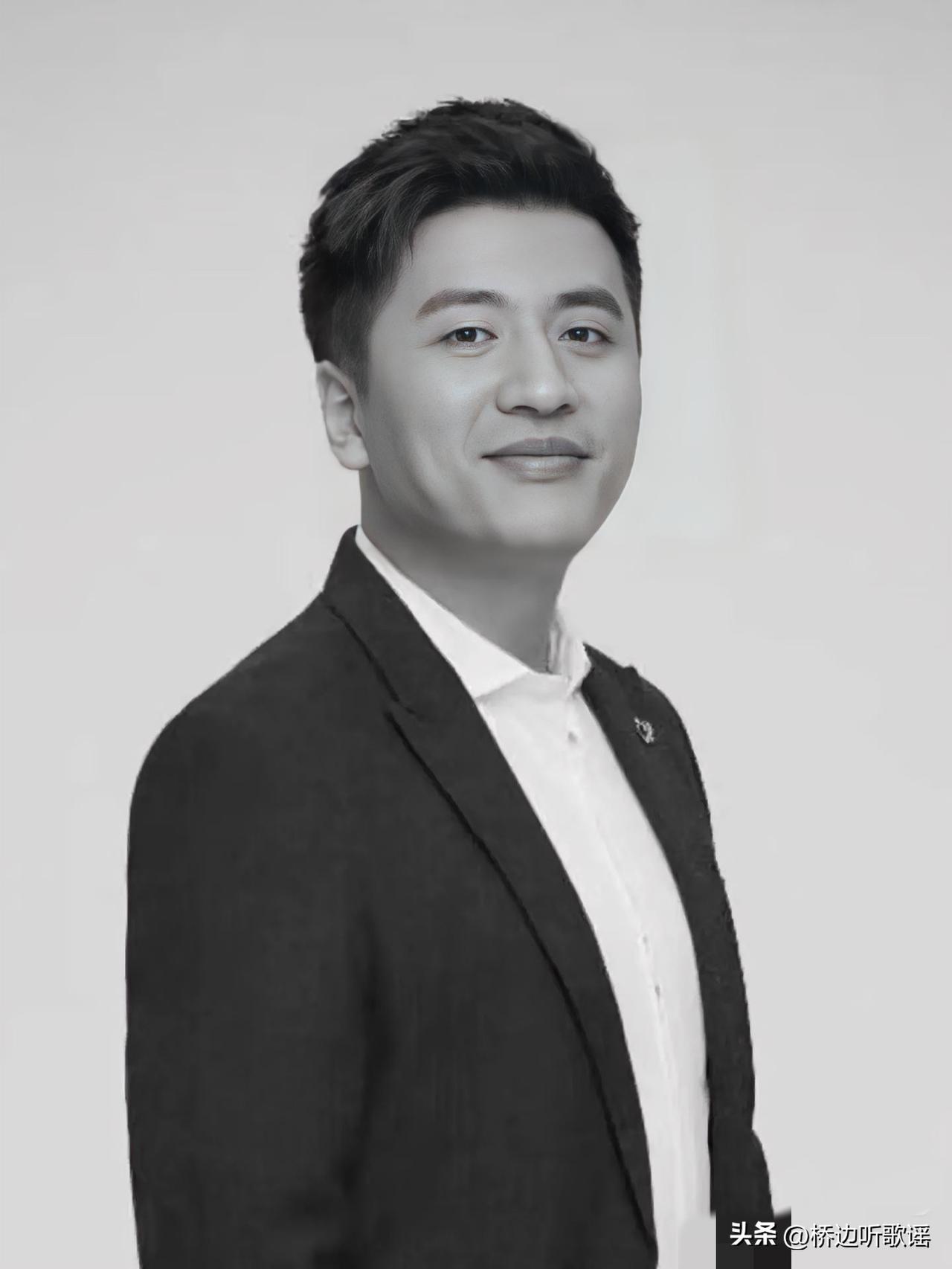 遗憾，张雪峰走了
这是个非常遗憾的消息，现年41岁的张雪峰，本名张子彪，在202