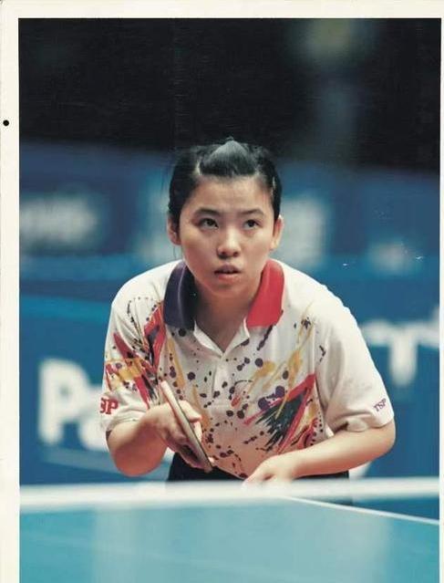 谁说1米55就打不好乒乓球？
那个被称为“不够格”的河南姑娘，硬是用18个世界冠