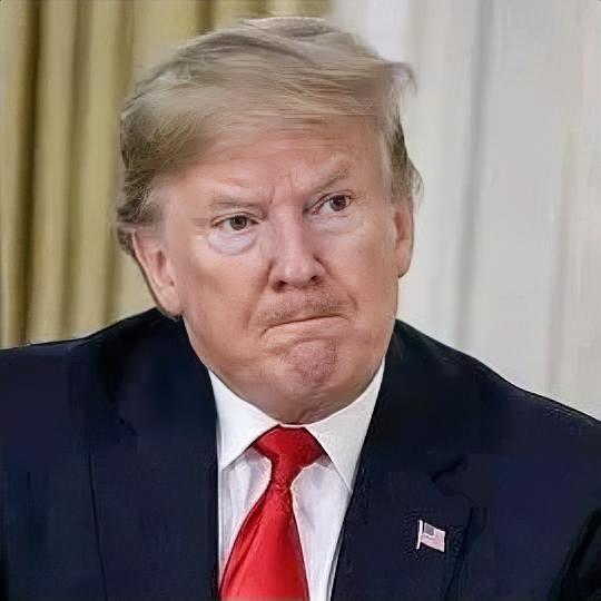 真是太逗了，特朗普与佩洛西这对老头、老太太互相“骂街”，虽没说脏话，但都已恶毒到