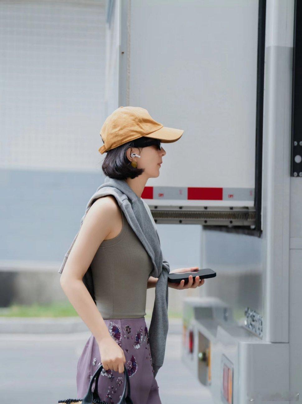 #赵丽颖好帅#颖姐这新造型好利落，看着都很清凉#赵丽颖[超话]# ​​​