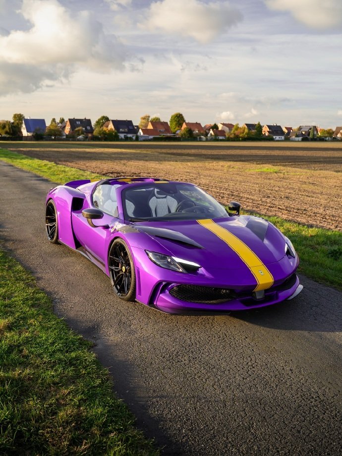 法拉利 296 GTS N-Largo 这紫色也太炸了😎15 台限量版里的一台