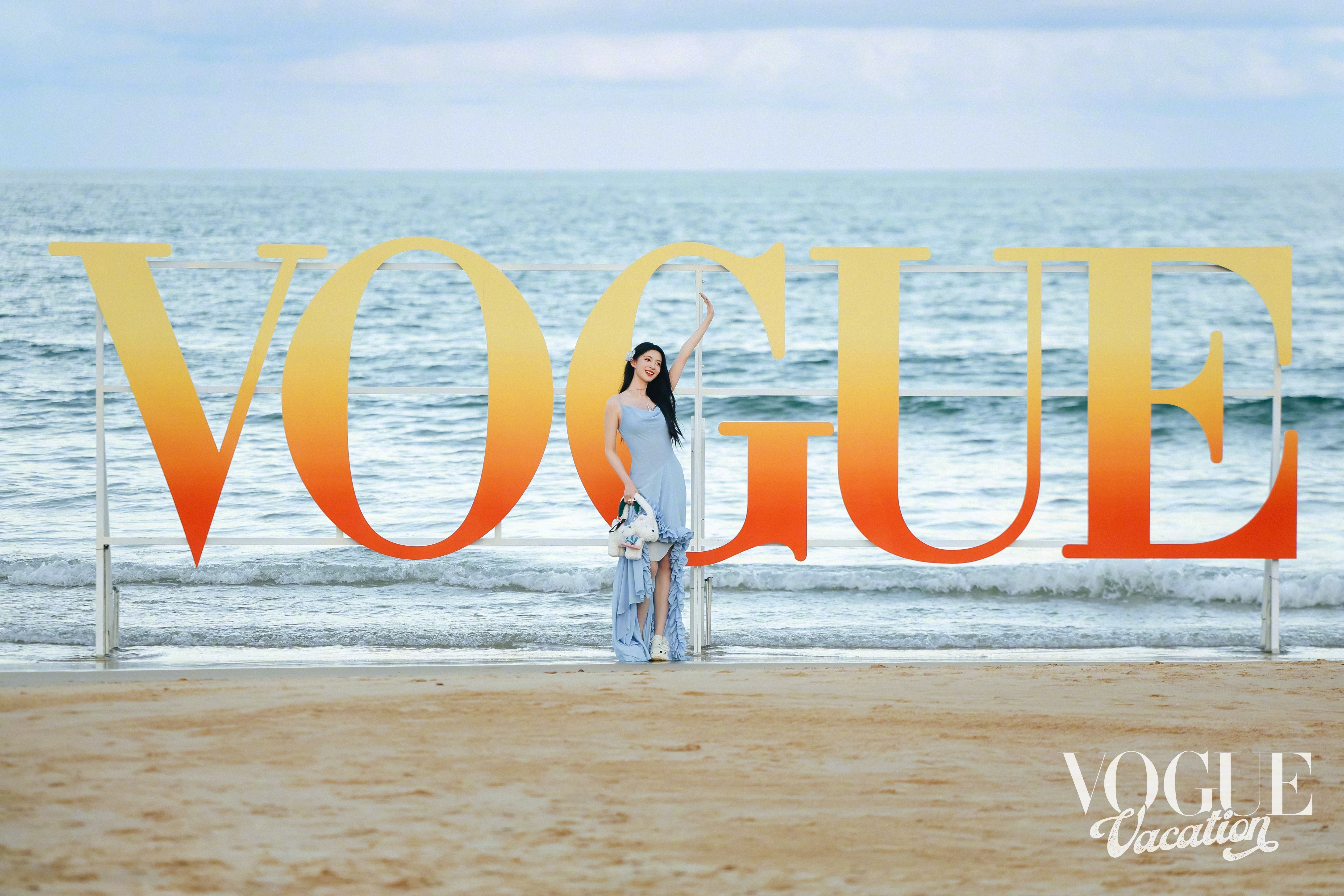 王楚然穿粉色眼前一亮又一亮王楚然在复制粘贴的时代，你是手写的诗