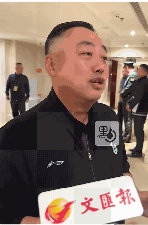 他的智商在云端，众人难望其项背，好似乒乓球界的如来佛祖，球员、教练、乒协、乒联、