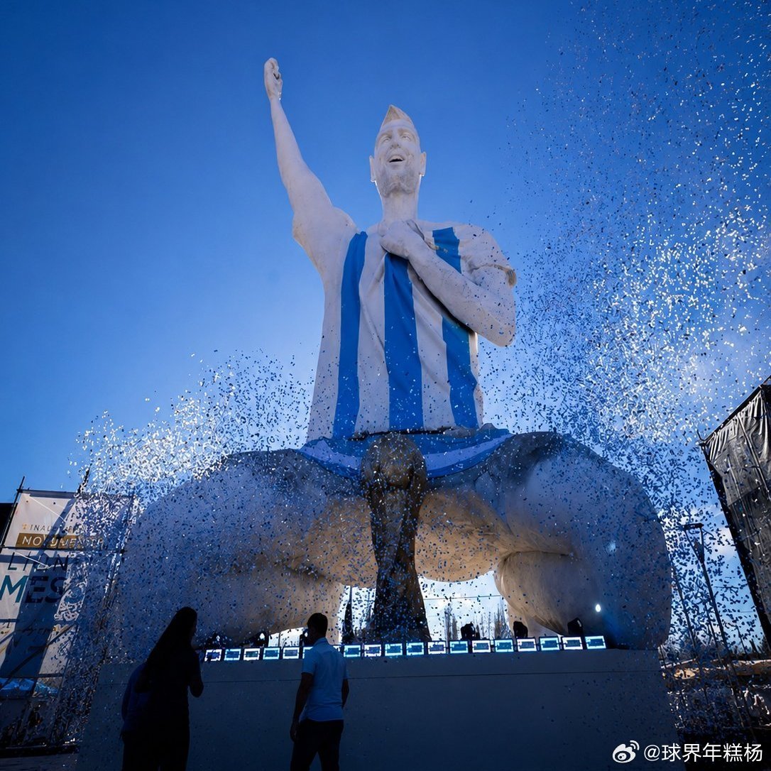 谁特么设计施工的？这是梅西么？！韦德和C罗应该很欣慰… 