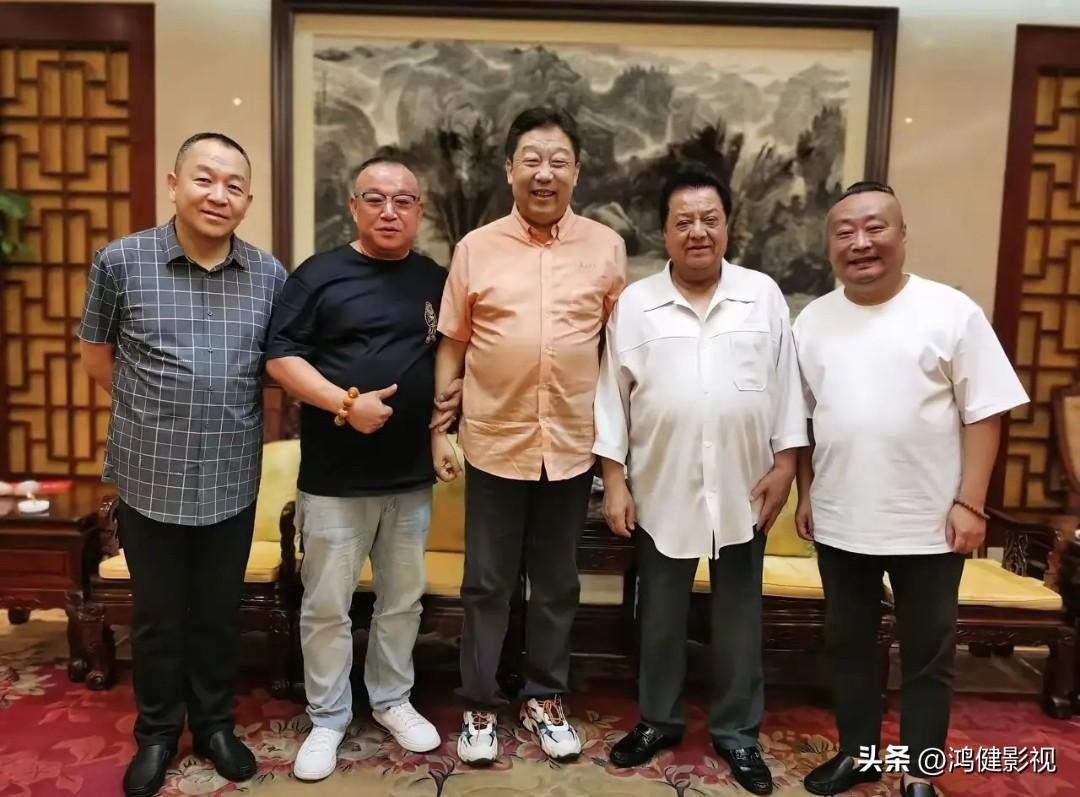 我敢打赌，能把这几位相声名家都认出来的，承认你是相声迷中的佼佼者！不瞒你说，我也