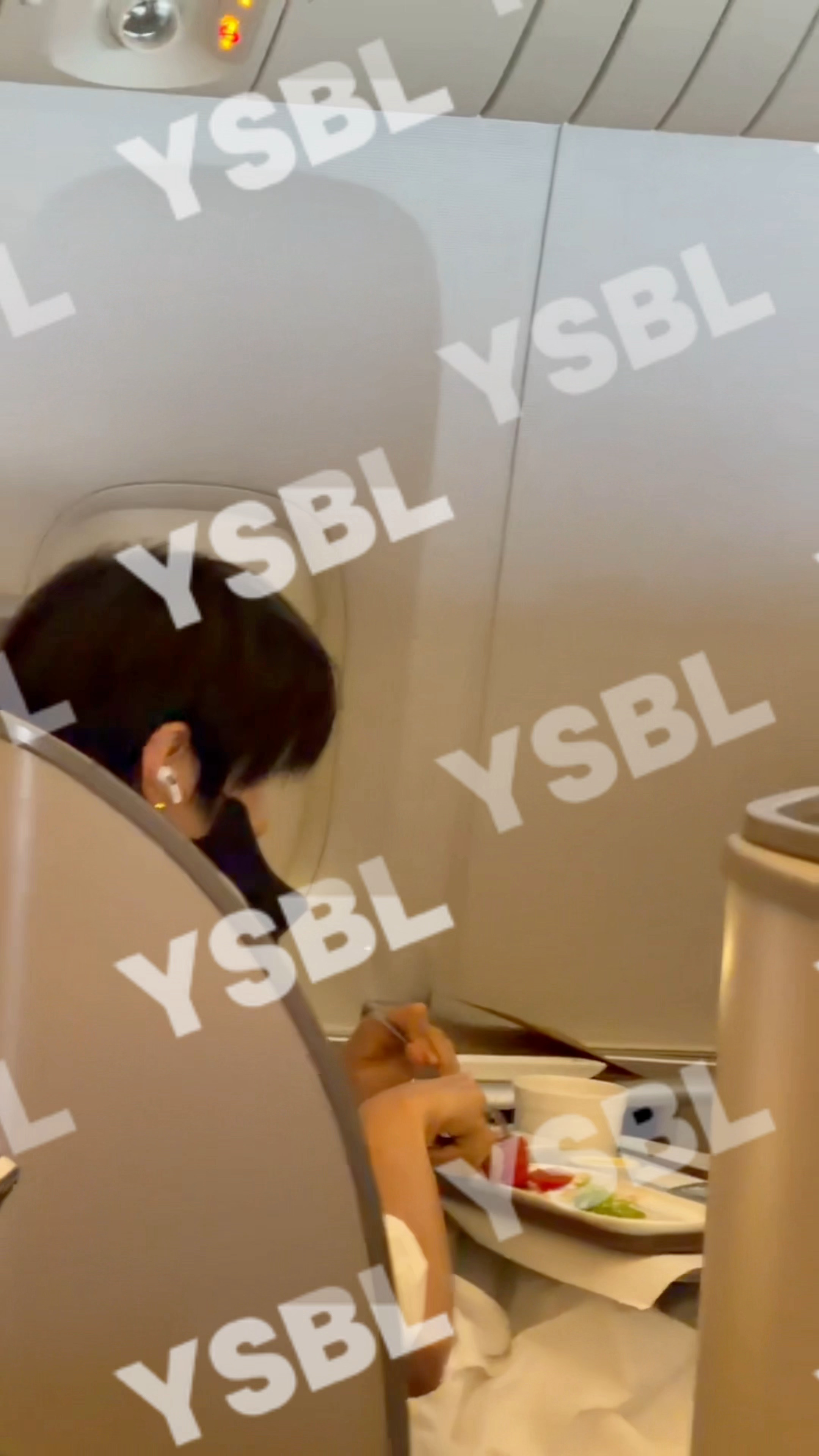 郝普大战小西红柿 