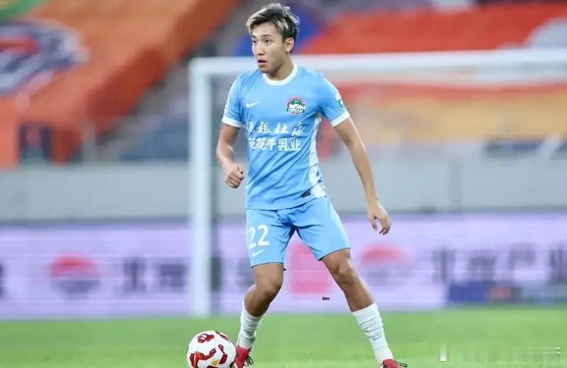 国足梦碎？中超3大名将表现失常，大战难堪重用，恐遭邵佳一弃用 近日，北京国安击败