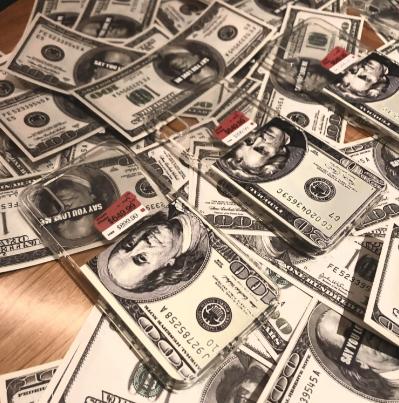 中国抛售美债

当地时间11月18日，美国财政部公布最新数据显示，在2025年9