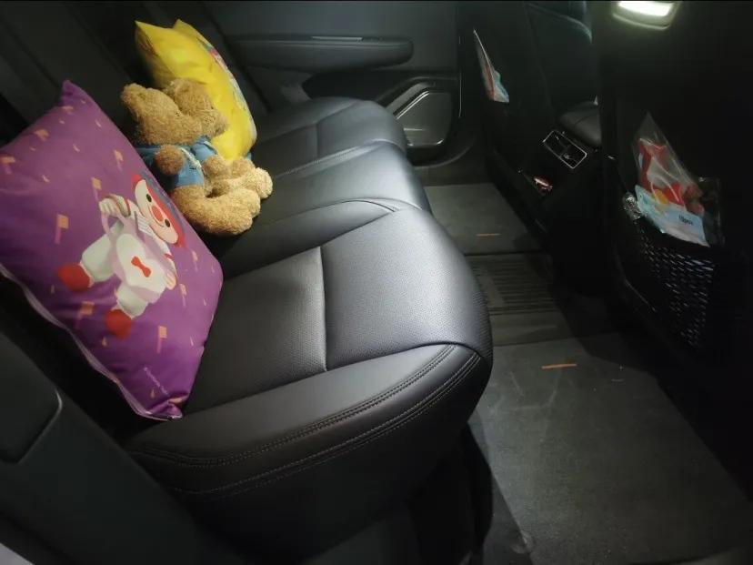 ZEEKR 001 2022款536km长续航双电机WE版

裸车价：28.74