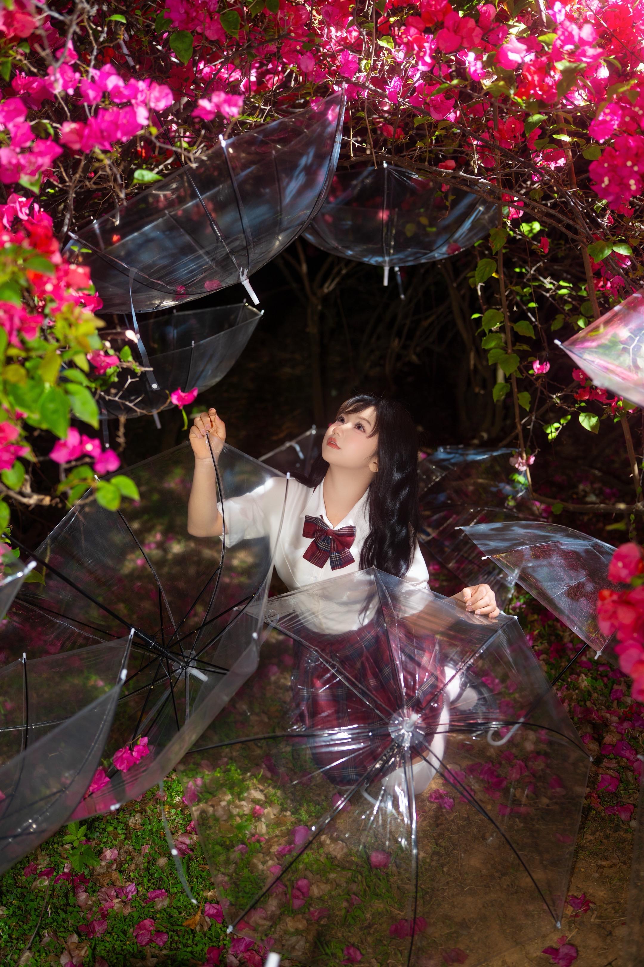 今年冲三角梅的时候到了！作为南宁的摄影师总要拍一次三角梅吧！ 今年这个...