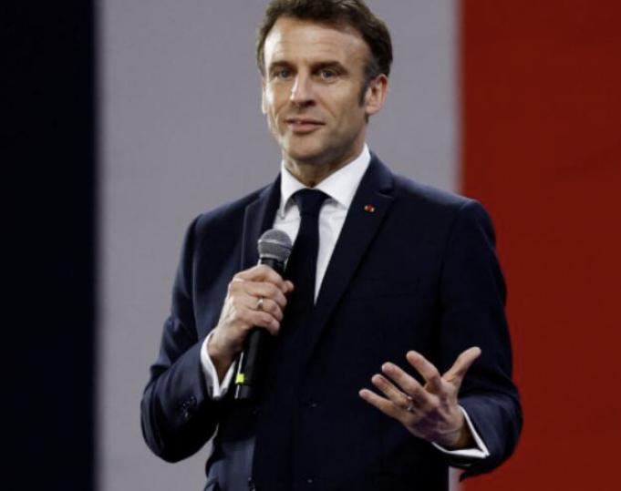 马克龙威胁中国要发动关税战，没想到我们先下手为强。马克龙在12月初前往中国进行访