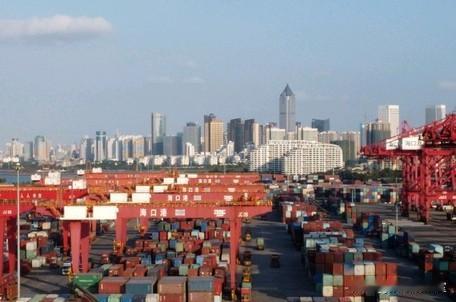广州，中国最可怜的省会！
 
说起省会城市，大多是省内绝对的老大，资源、政策、人