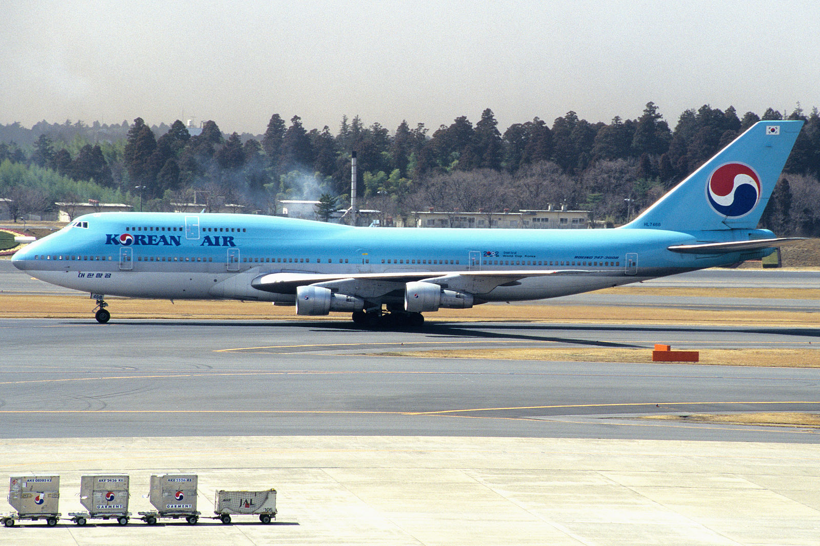 1997年8月6日凌晨1时，大韩航空801次航班（KAL801，KE801）开始