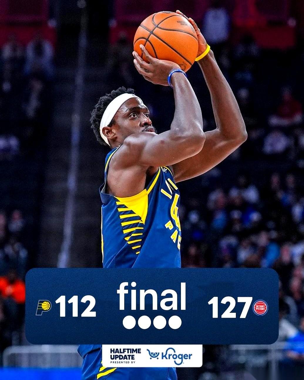 今晚得有多少球迷是骂骂咧咧睡不着的。
快船、黄蜂、尼克斯，哥仨好啊，商量好了是吧