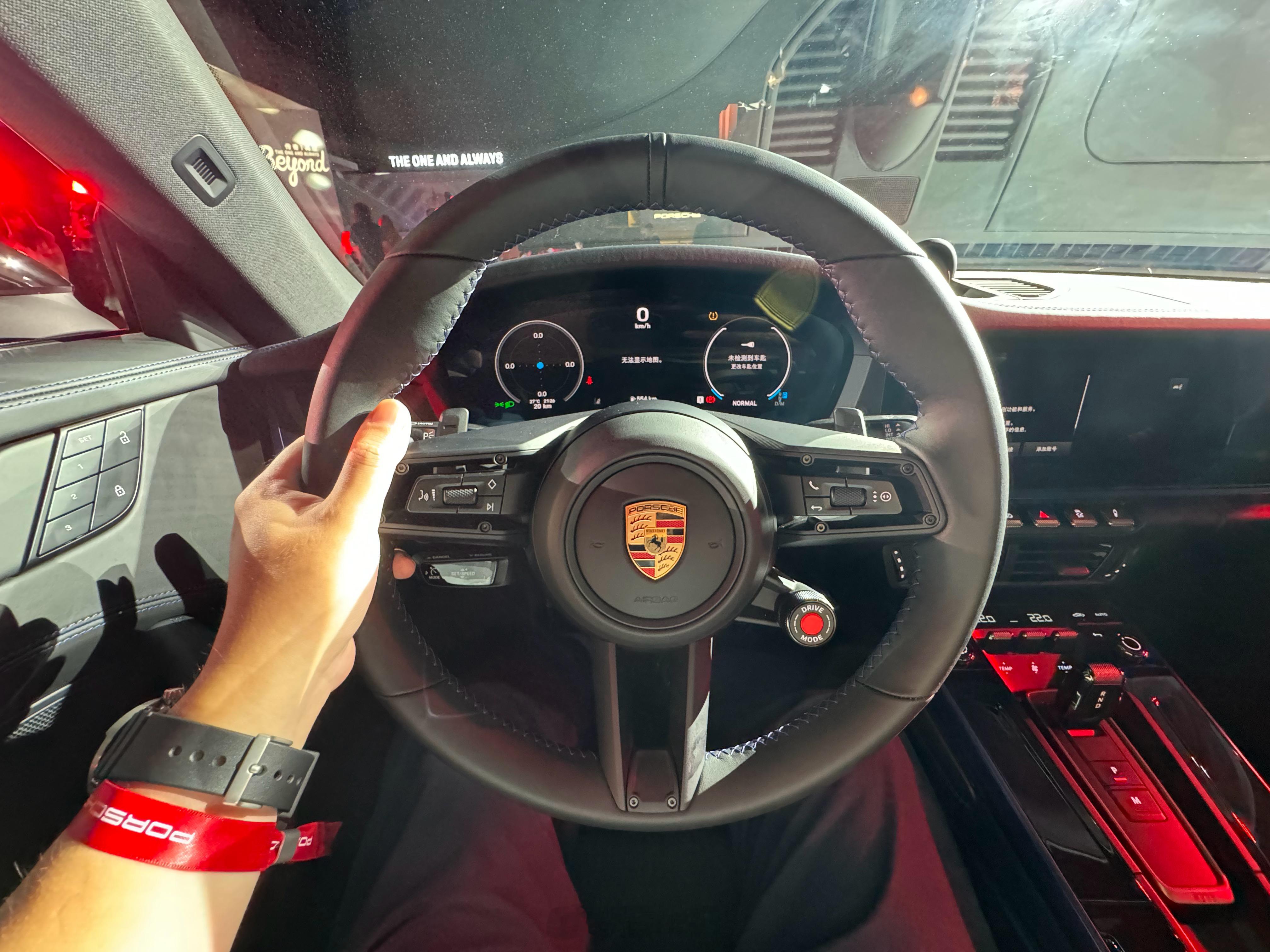 911 Carrera T 992.2刚发布，中规就来了！众所周知，很遗憾，手动