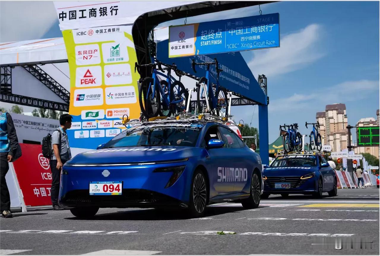 2025环大美青海国际公路自行车赛正以 “绿色、人文、和谐” 的精神，勾勒出人类