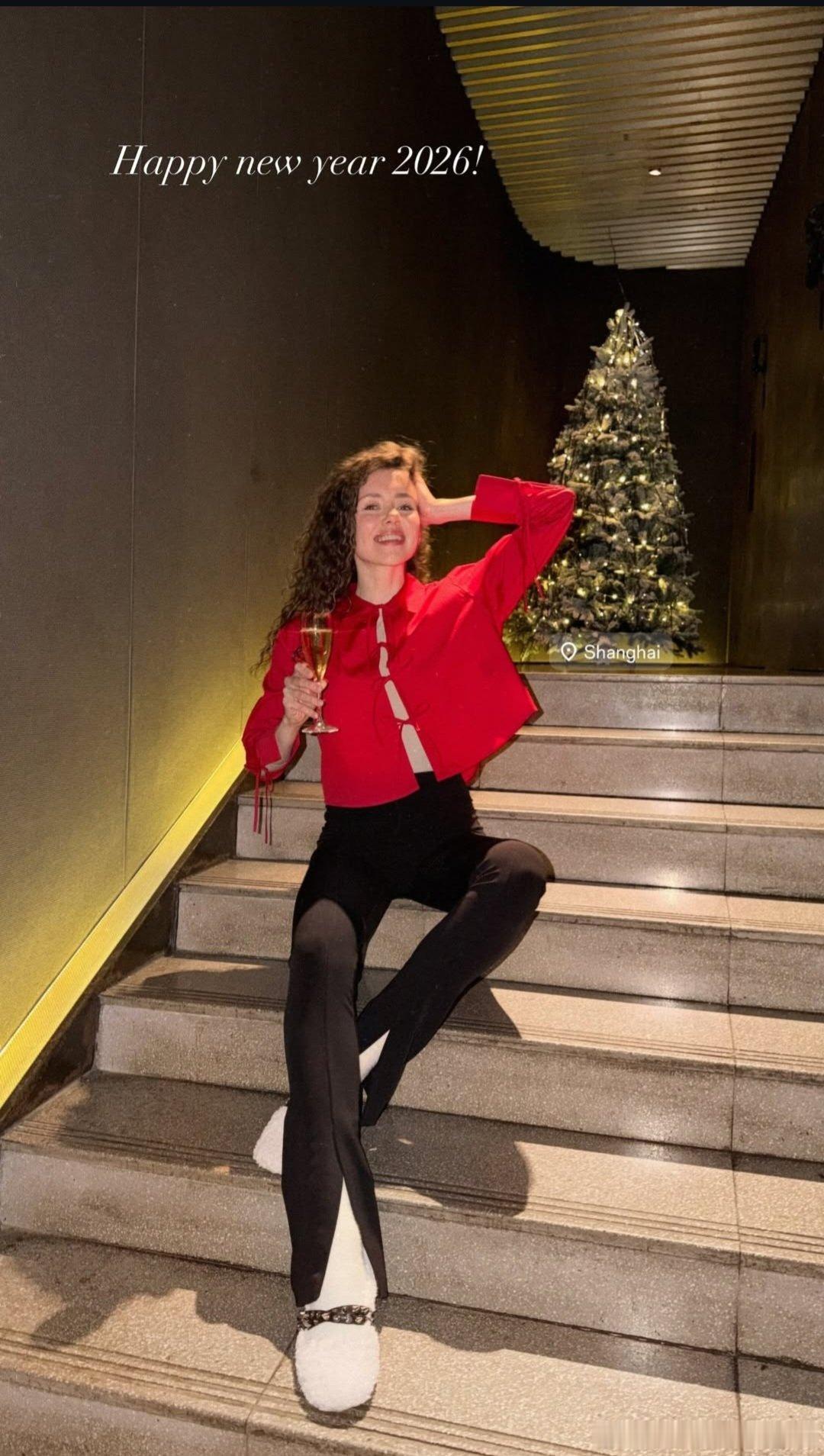 莱巴金娜姐姐Ann，在上海完成跨年，2025-2026新年！祝福姐姐在上海事业有