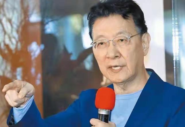 赵少康受了刺激，在节目中表示，国民党的事情自己会处理，不需要北京，不需要国台办来