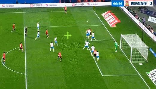 成都“姆巴佩”再进球！青岛西海岸后卫失误了。
中超第四轮首场比赛打响，成都蓉城坐