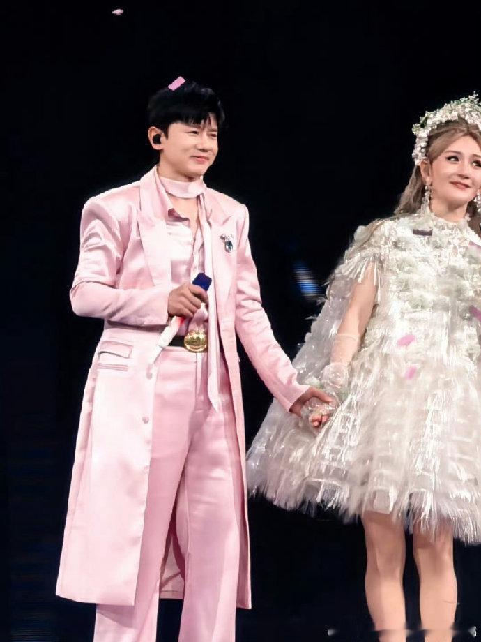 谢娜张杰合唱谢娜张杰合唱明天过后谢娜张杰合唱了明天过后杰娜这种真的太好嗑了，没有