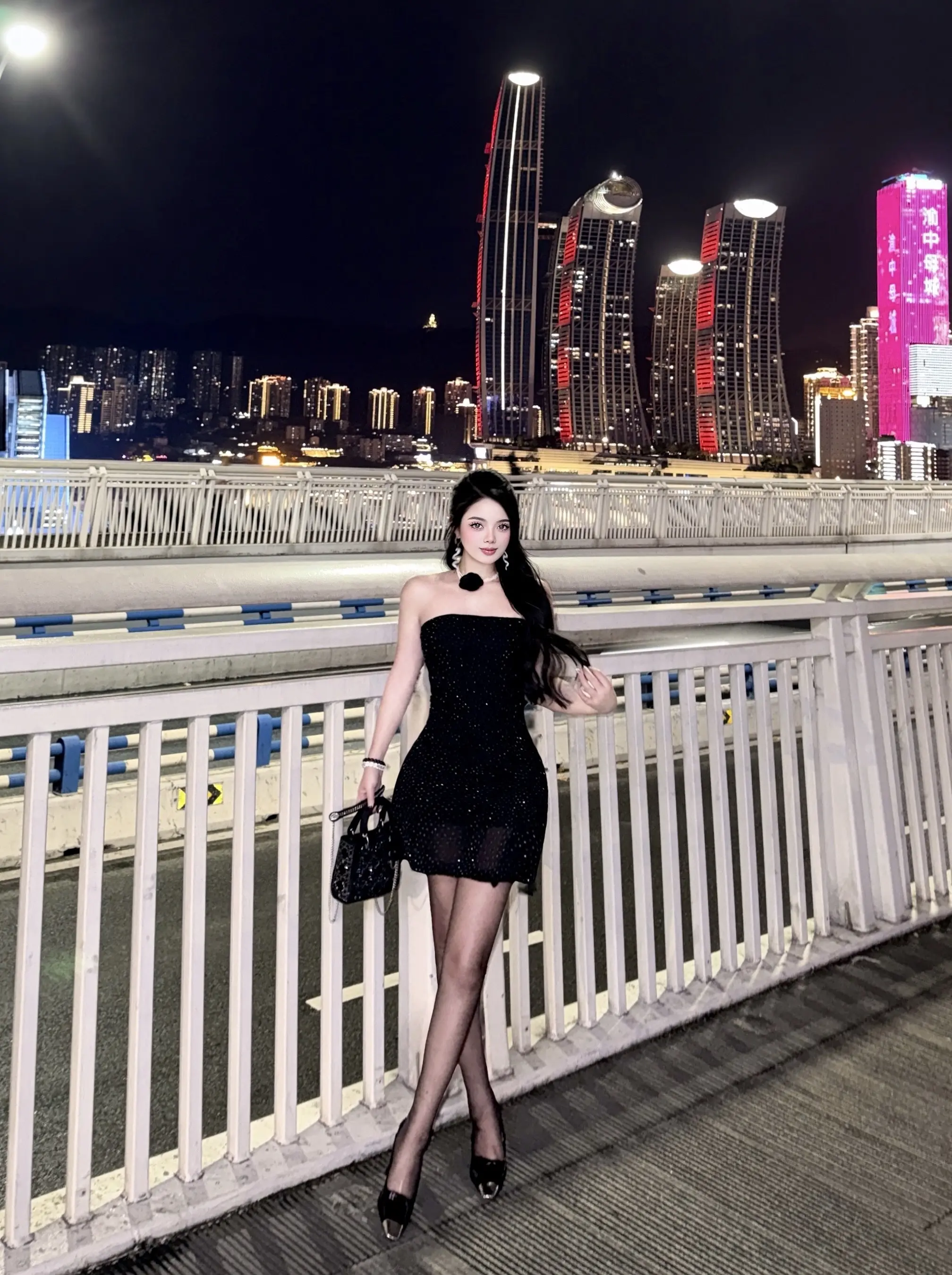 你不在重庆的日子 我替你吹了嘉陵江的晚风