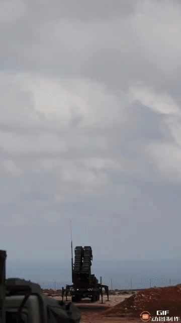 乌克兰和美国正在敲定购买25套爱国者防空系统的合同，据乌克兰总统称，白宫可能会优