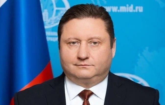 俄罗斯外交部否认在乌克兰使用核武器的可能性
 
俄罗斯外交部特使安德烈·别洛乌索