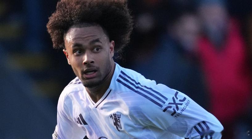 据天空体育的最新消息，虽然罗马希望在1月转会窗租借曼联前锋齐尔克泽，但后者仍希望