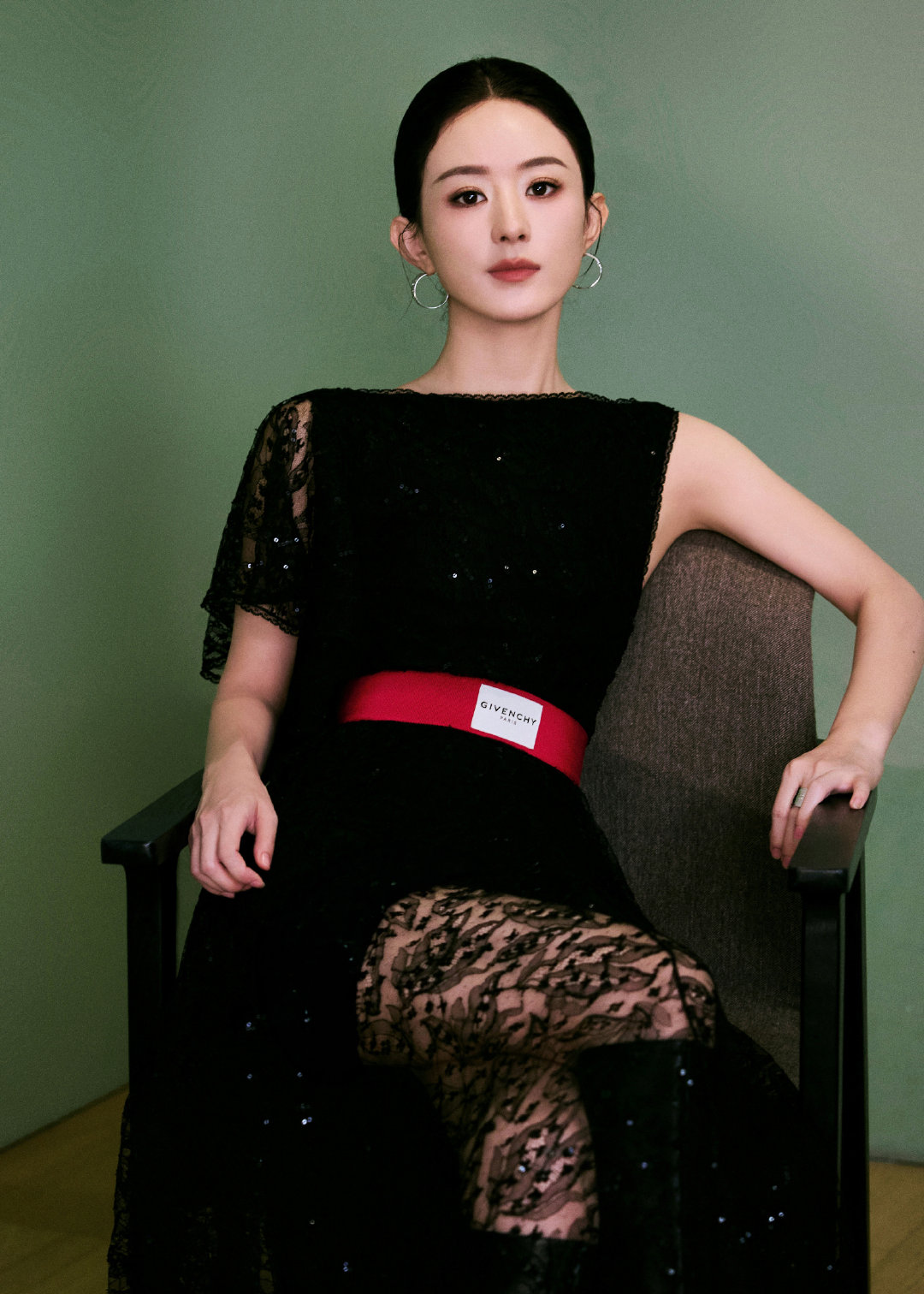 赵丽颖直播 纪梵希全球彩妆代言人赵丽颖 太权威了！ ​​​