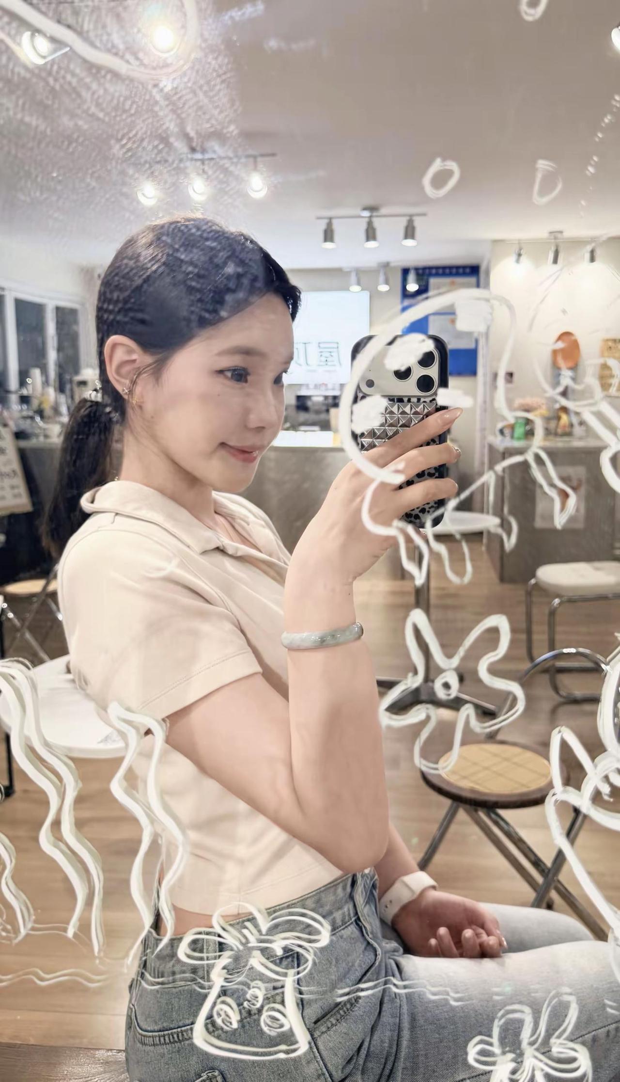问卷调查：你觉得使用本账号的小女孩怎么样呀！A：暴躁的小女孩B：坏坏的小女孩C：