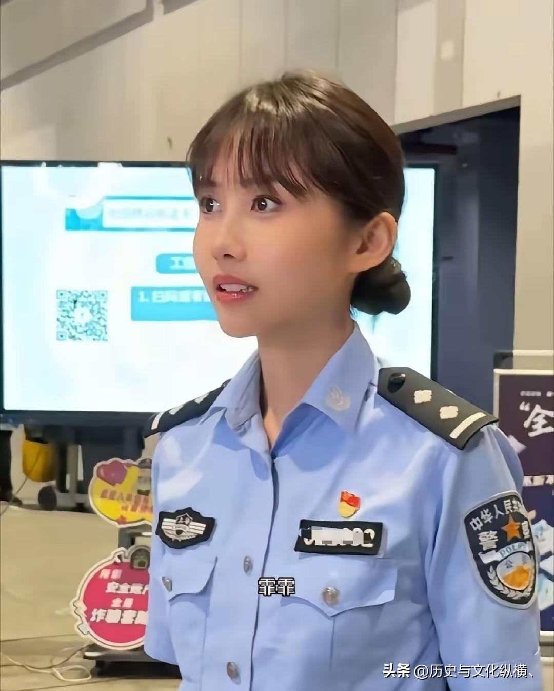 好清纯的武警小兵，70年代的都知道港星邱淑贞，很像哈。干练，眼大。