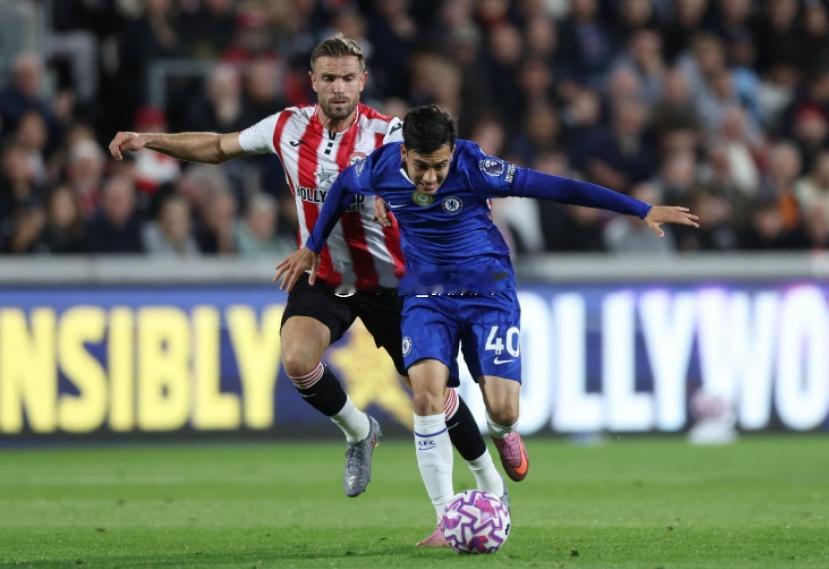 据《每日邮报》报道，从布莱顿租借而来的右边锋博纳诺特，他清楚知道自己在切尔西是轮