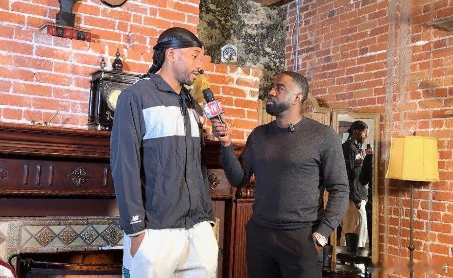 科怀·伦纳德接受了Haynes的独家专访，谈及克里斯·保罗退役、格雷格·波波维奇