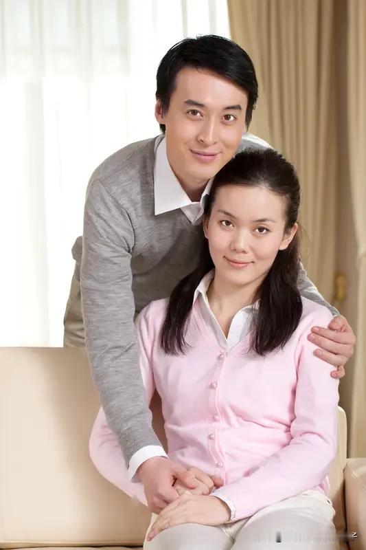 丈夫连喊6次刹车没能阻止妻子撞人 12月“丈夫连喊6次刹车没能阻止妻子撞人”这事