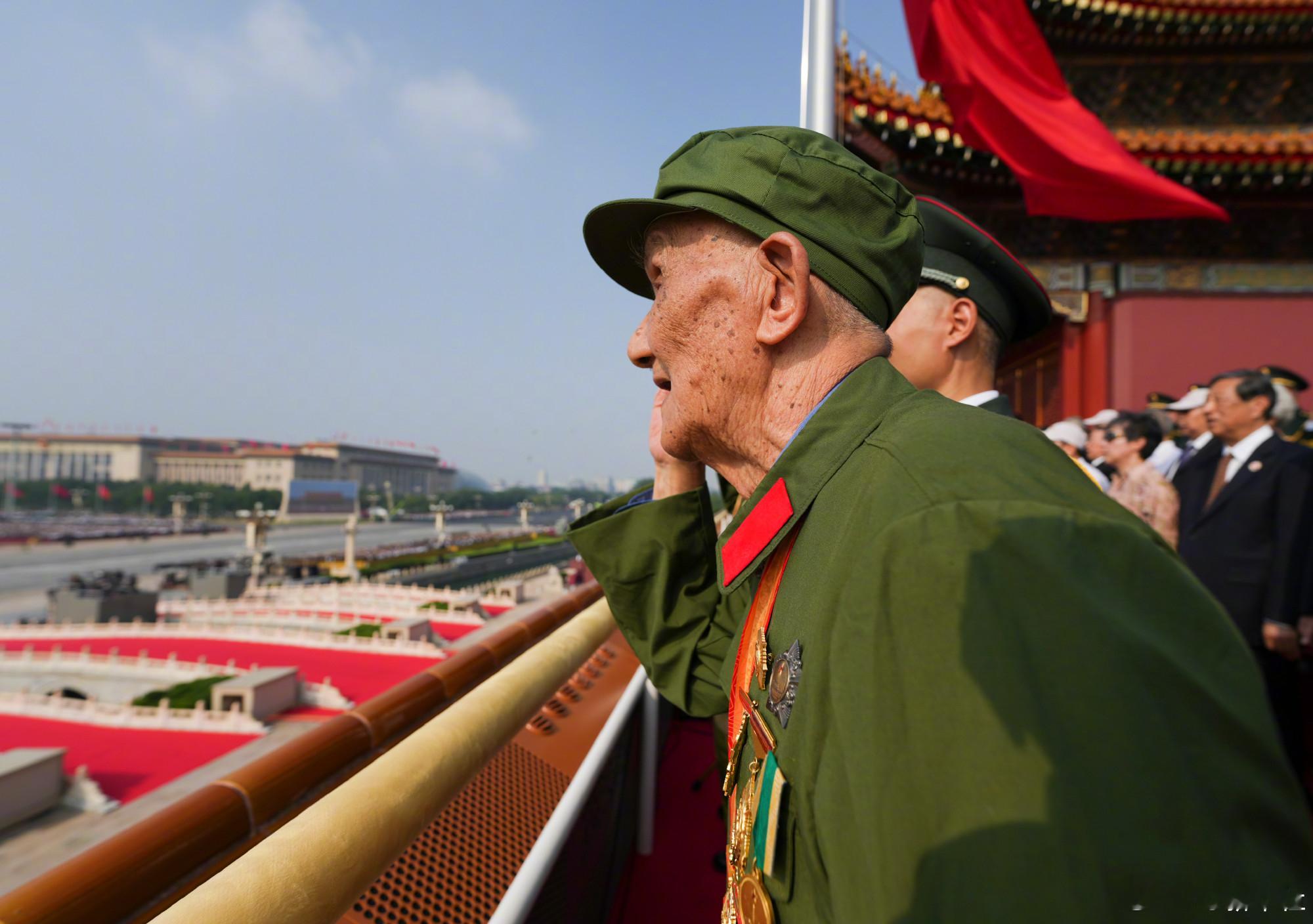 新华社出图 老兵系列，致敬老英雄们🫡新华社出图法新社出图 ​​​