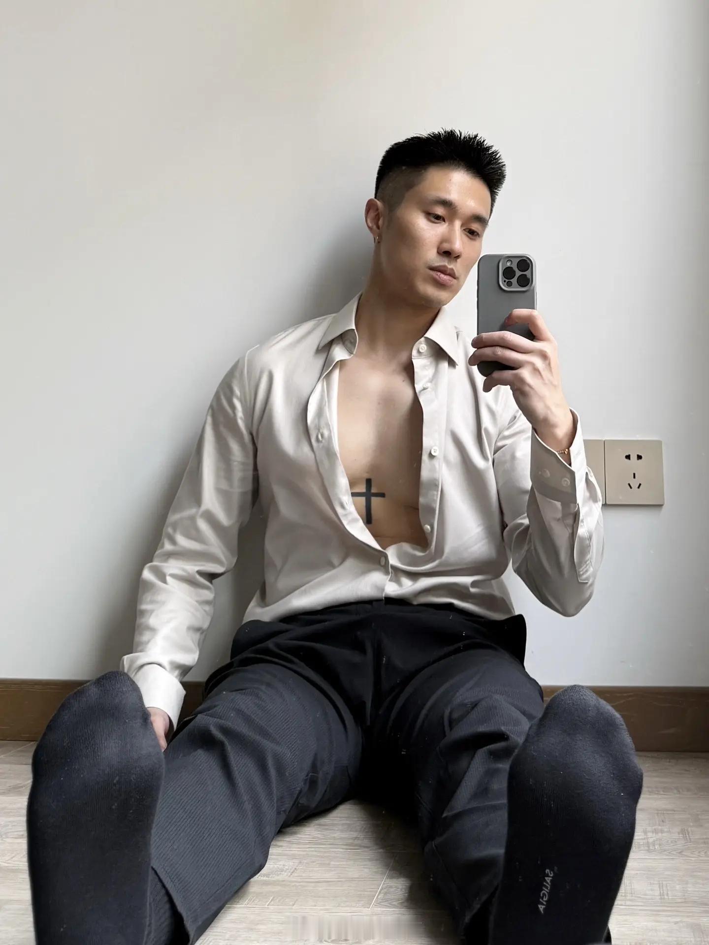 身材不错[舔屏][舔屏][舔屏] 