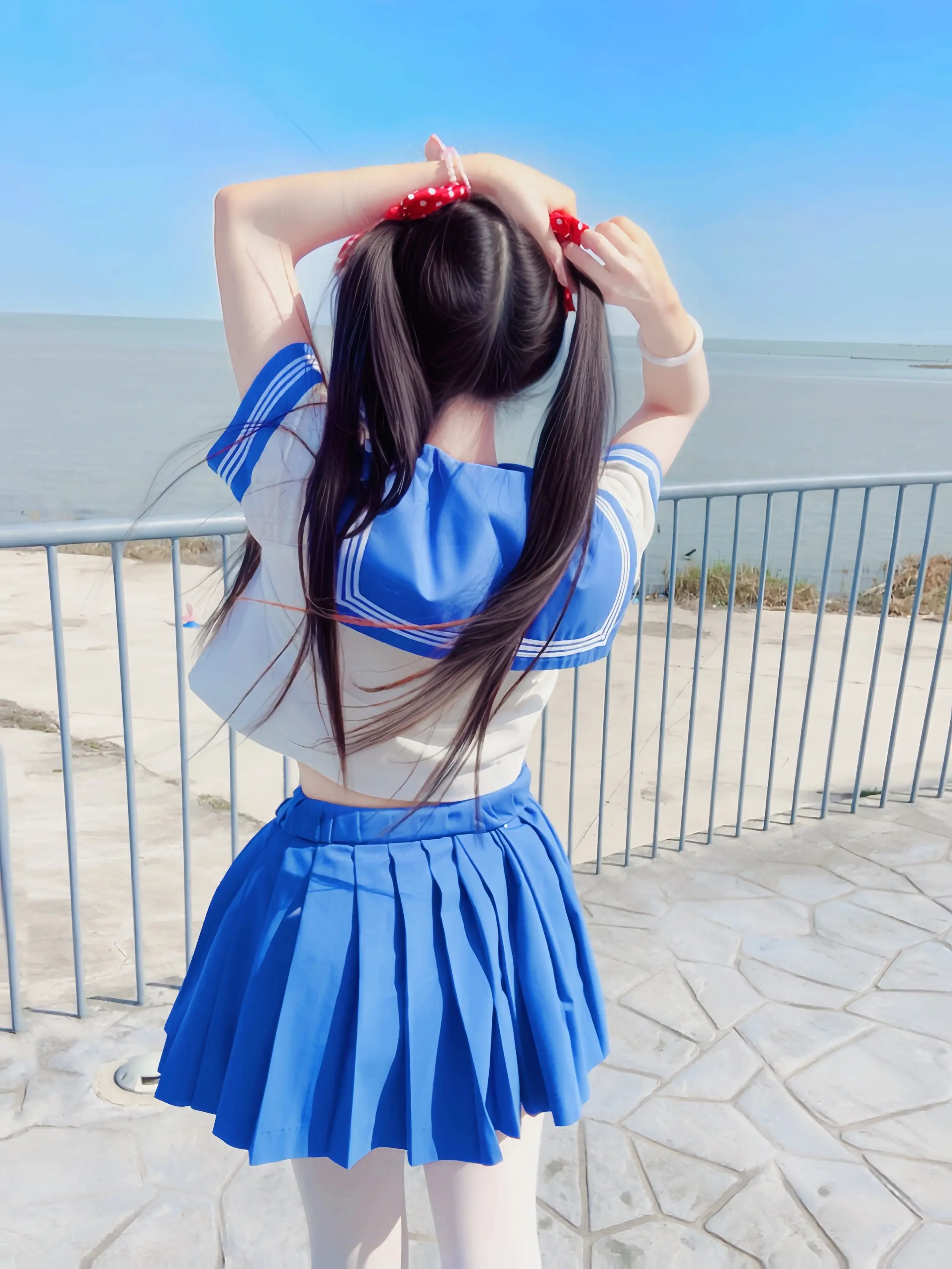 ᨳ⁺˳⋆. 小猫捡起了你的鱼干并说 谢谢人类⊹ ˚. 𐃆 ·̩͙ ₊˚⊹