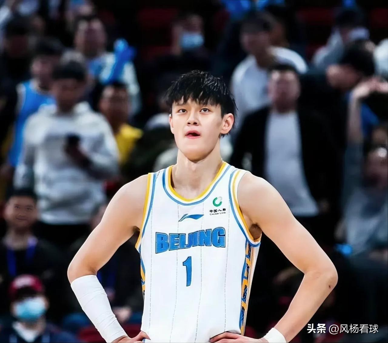 差一点就赢！北京91-94不敌新疆，看看数据谁该背锅？
利夫：5中2，拿下4+2