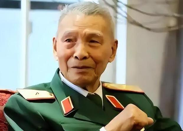 “追上去把他们截住！”当年真有人这样喊过吗？

1979年3月16日，河内地图前