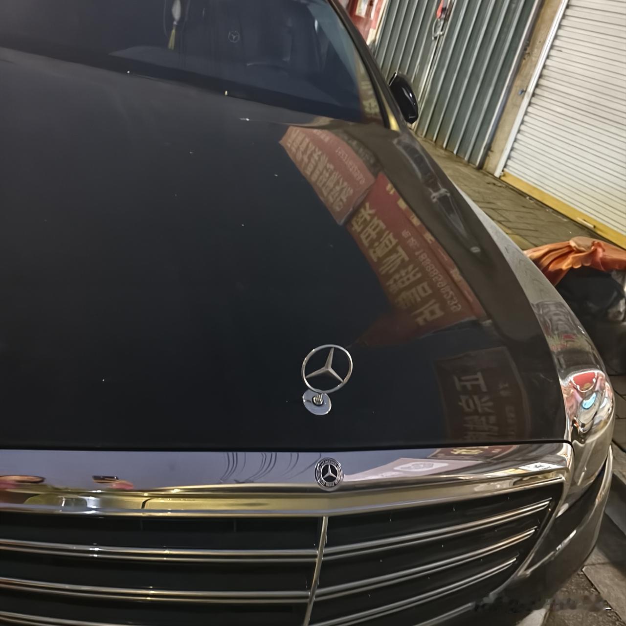 这谁的小人车，停门口半小时了？