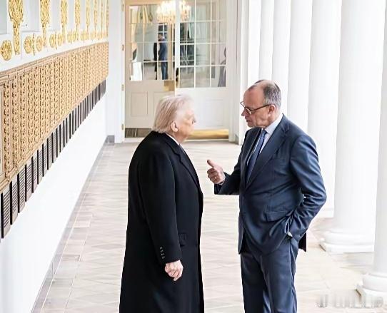 德国总理说，美国并没有退出伊朗战争的方案，美国正遭伊朗羞辱。 