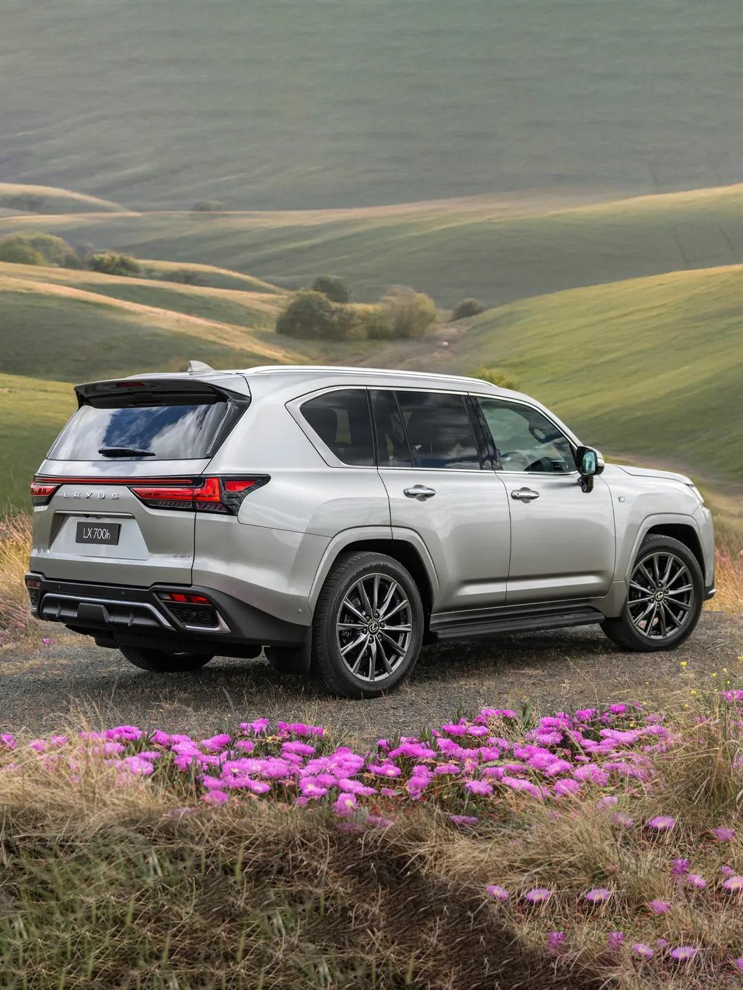 最近，雷克萨斯在澳大利亚推出2025款LX 700h F Sport旗舰混动SU