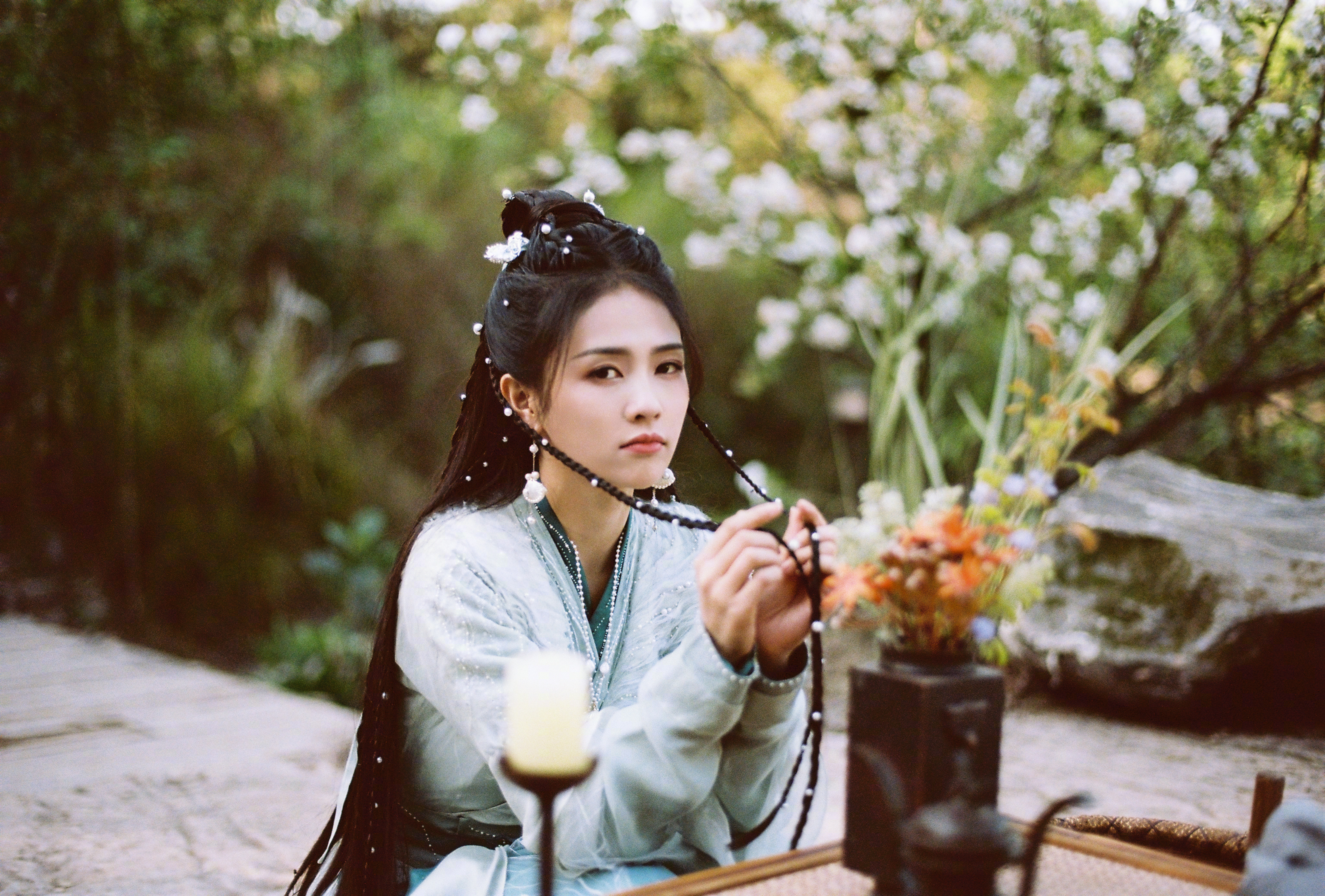 早呀~阿酒 桑酒想要的生活其实很简单小竹林中的无忧无虑她最喜欢啦~白鹿