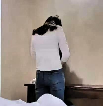 广东，一已婚男子看上了自己的女下属，之后多次表白，得手后就带着女下属去了酒店，没