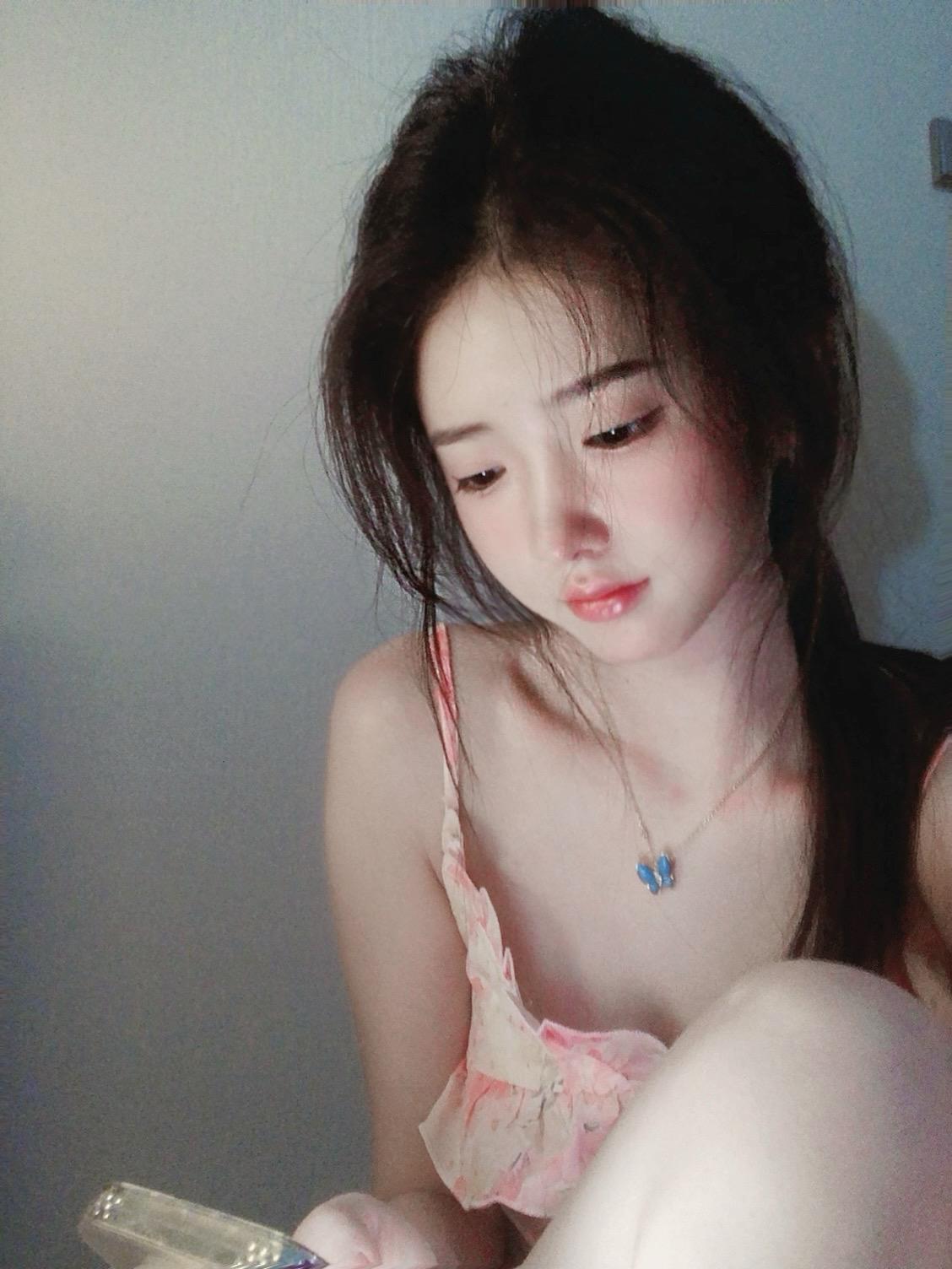 当我奔向月亮时 月亮也在奔我而来。