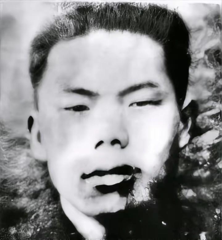 1952年雨夜惊魂！志愿军战士失眠夜巡，一颗手榴弹保住整座高地
 
1952年的