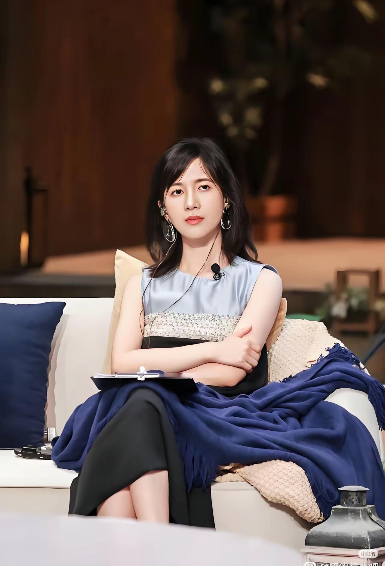 【网红】papi酱估计不会跟老公分开，原因很简单！
不是他老公很有钱，而是因为p