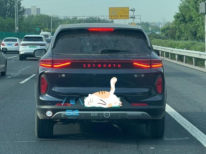 来来来。。每天认识一个新的汽车品牌。。来来来。。让我涨涨见识！！这是啥车？？#爽