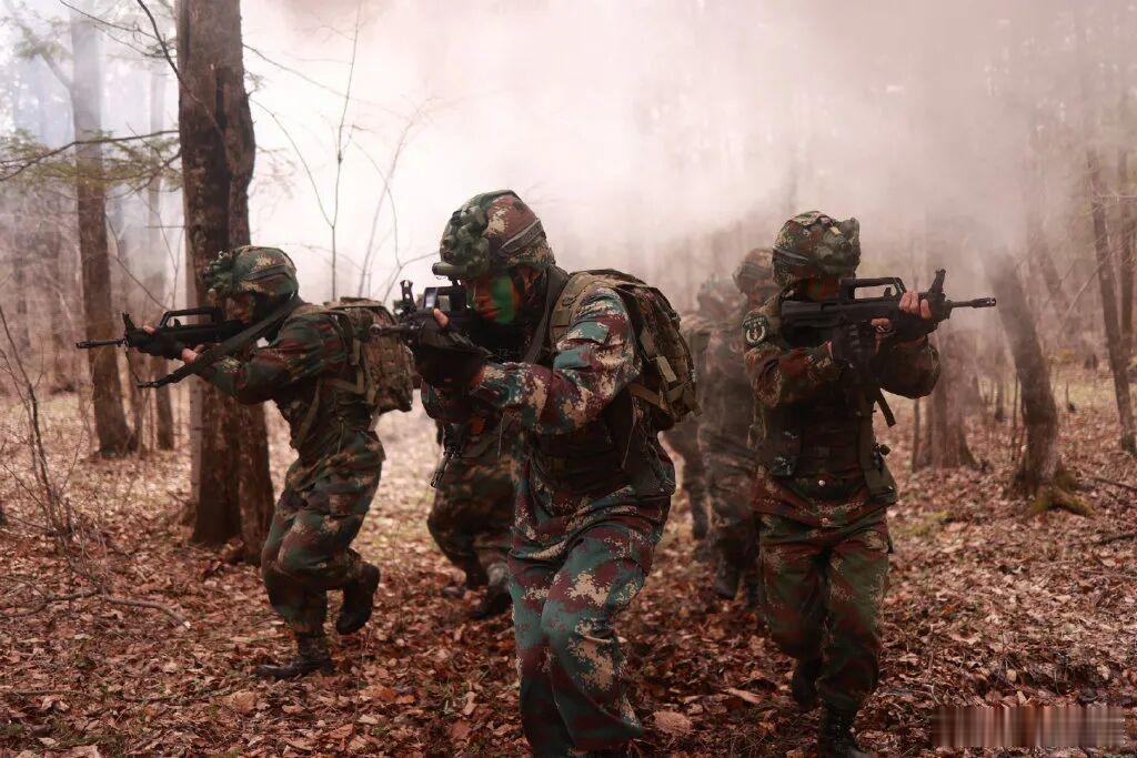 东风快递火箭军正青春火箭军 《战场上见》时刻紧绷作战的弦一声号令冲锋向前威震敌胆